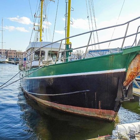 2 Bedroom Amazing Ship In Вісмар Екстер'єр фото