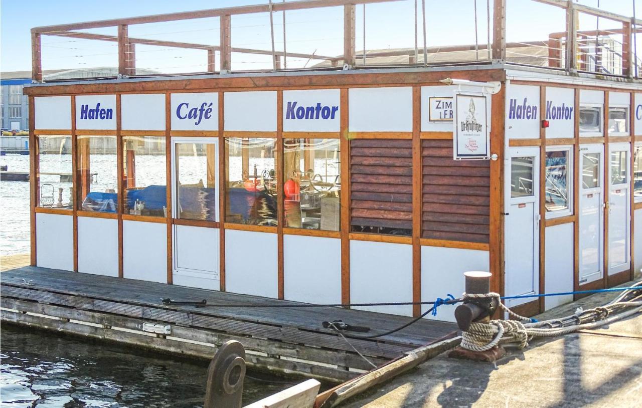 2 Bedroom Amazing Ship In Вісмар Екстер'єр фото
